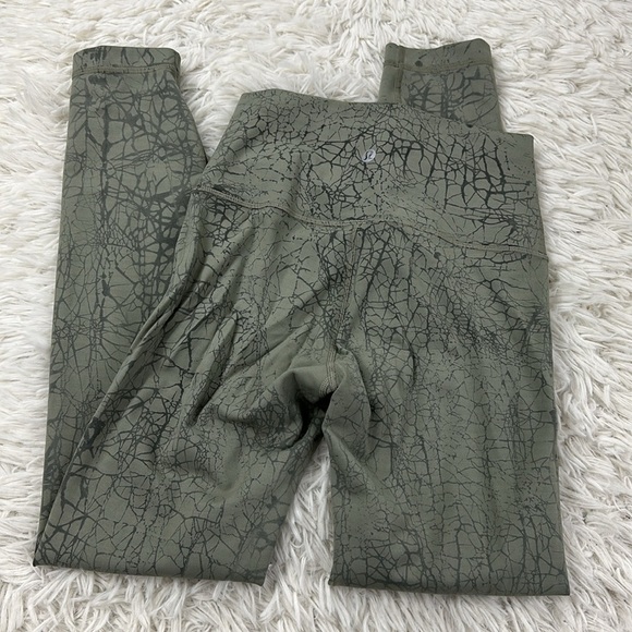 Lululemon Wunder Train High-Rise Tight 25" Thread Dye Rover Black - Picture 3 of 5